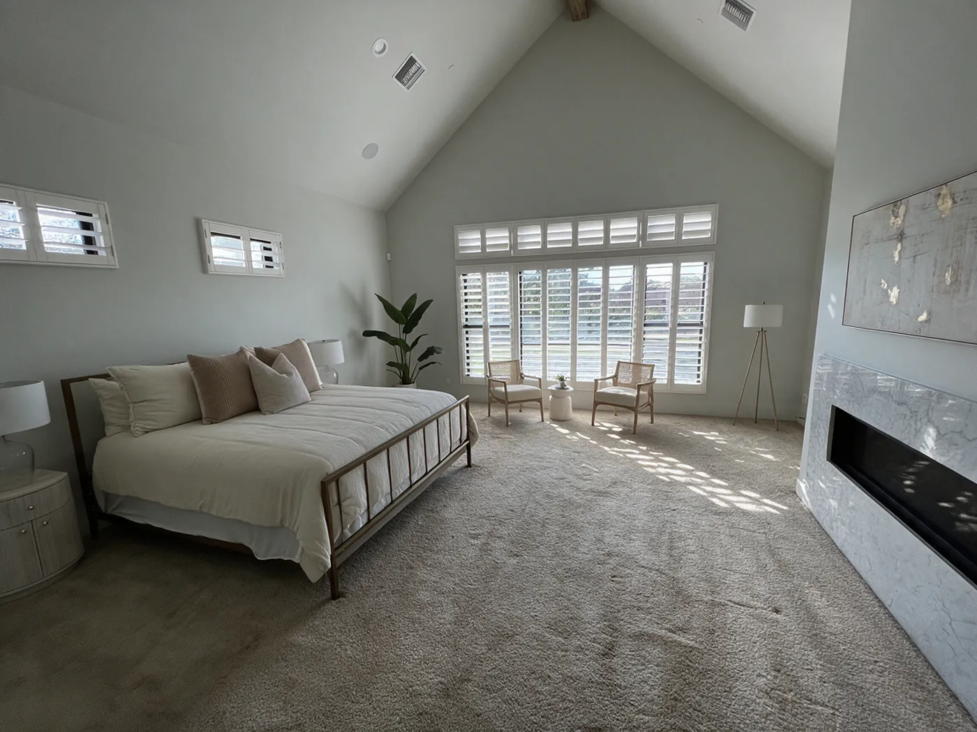 Before: bedroom with carpet