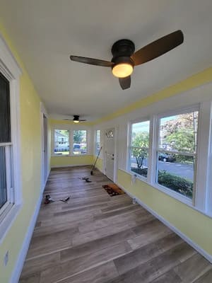 Decks & Overhangs in Huntington, Valley