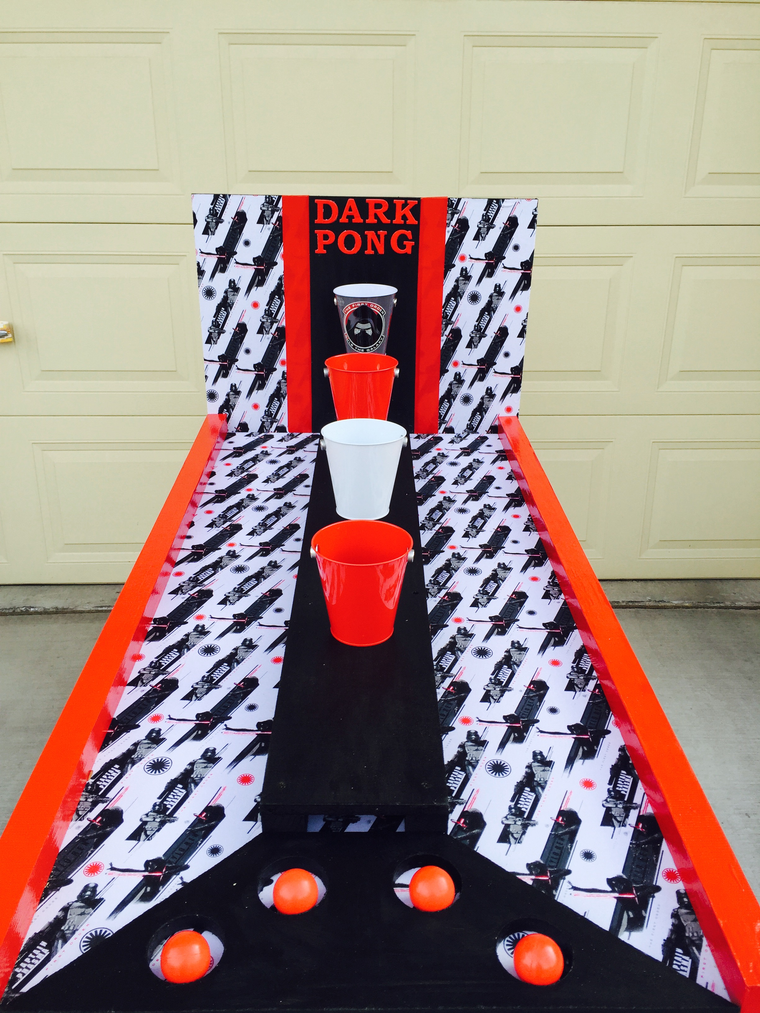 Dark Pong game from Scott's space-themed game collection.