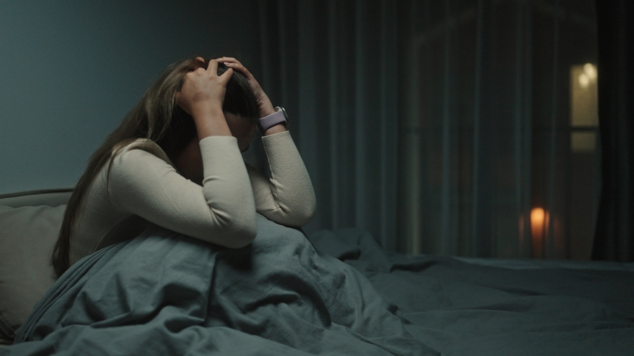 Anxiety at Night: Causes, Signs & Coping Strategies