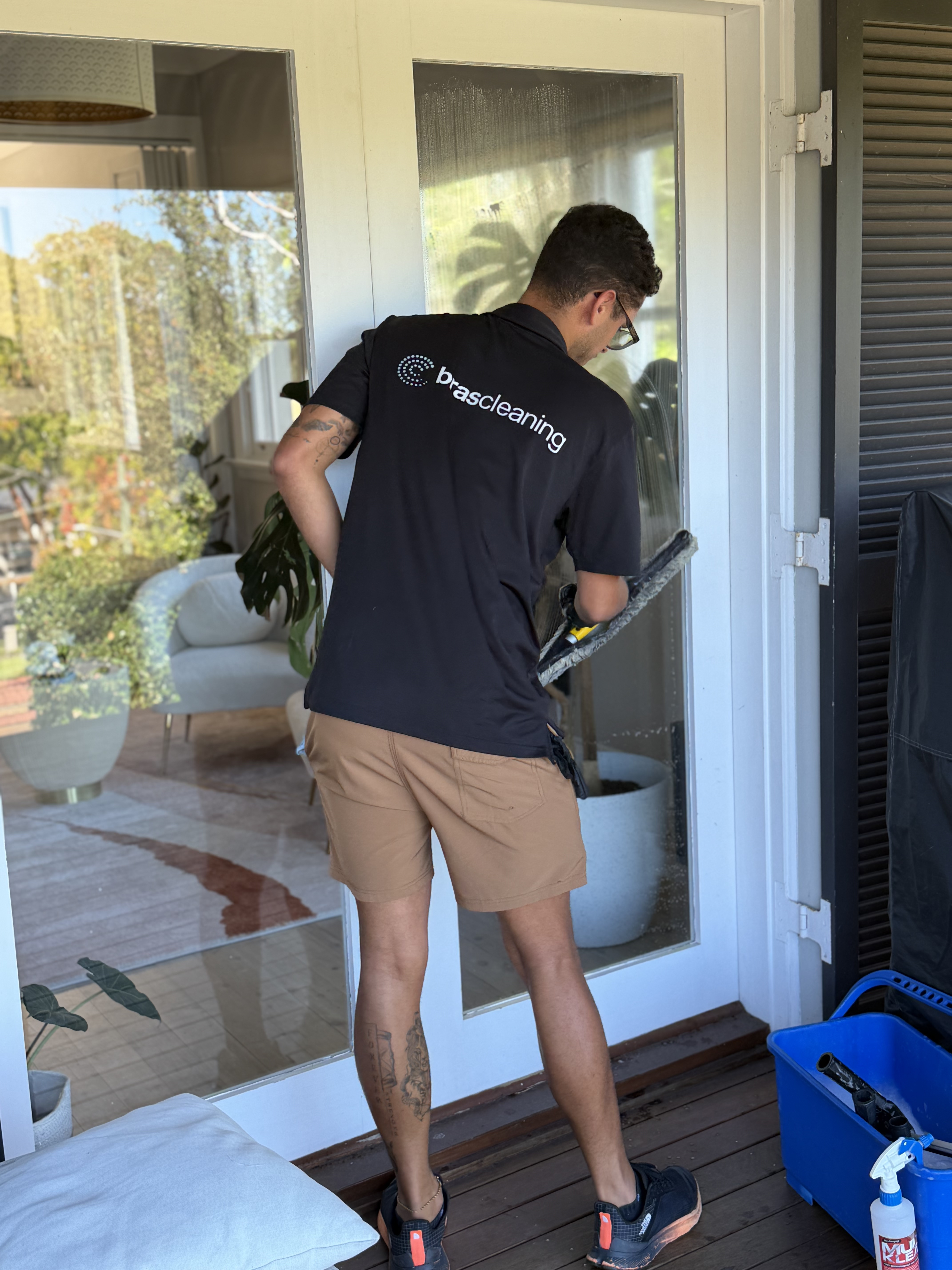 Brascleaning founder André da Silva on a house cleaning job in Sydney's Northern Beaches