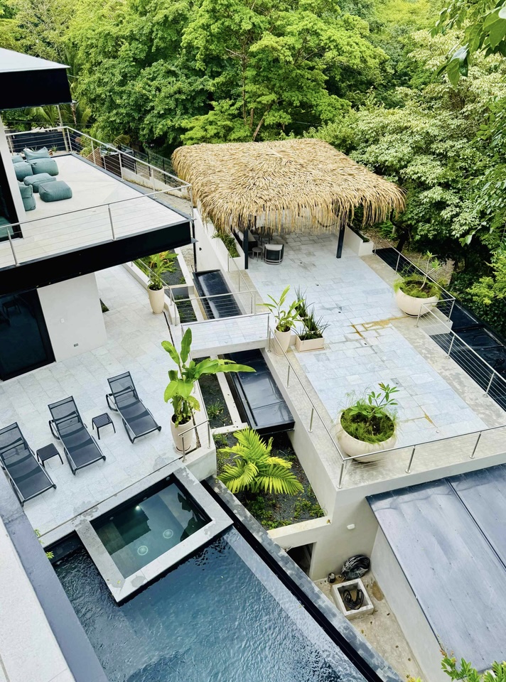 Retreat home deck