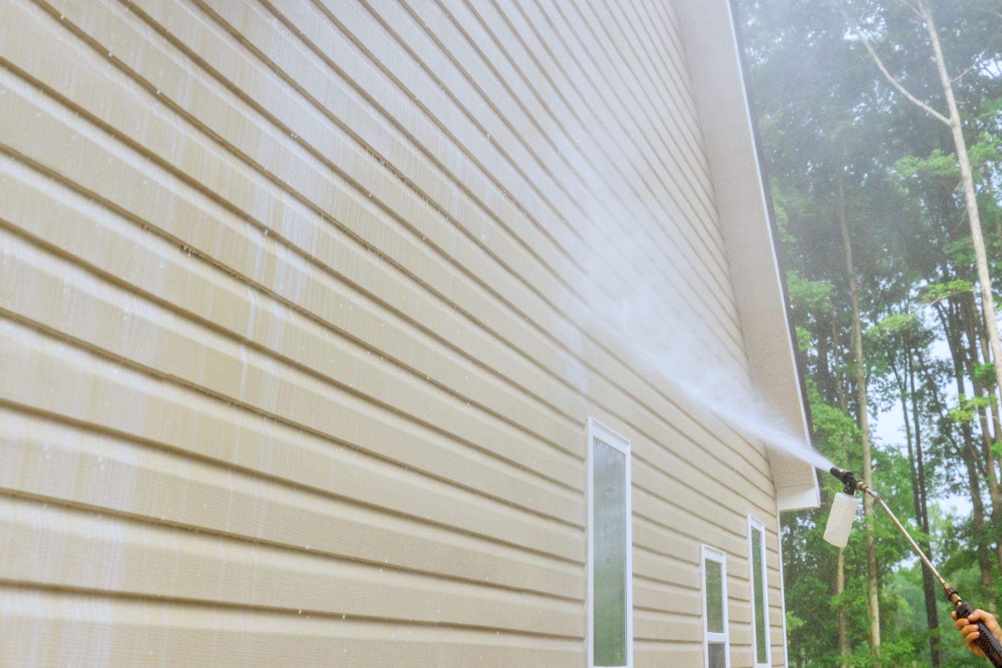 Pressure washing service Everett WA