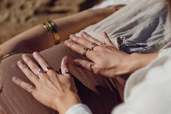 "Woman lying peacefully during a Reiki session — energy healing and burnout recovery for high-achieving women in midlife" "Woman lying peacefully during a Reiki session — energy healing and burnout recovery for high-achieving women in midlife"