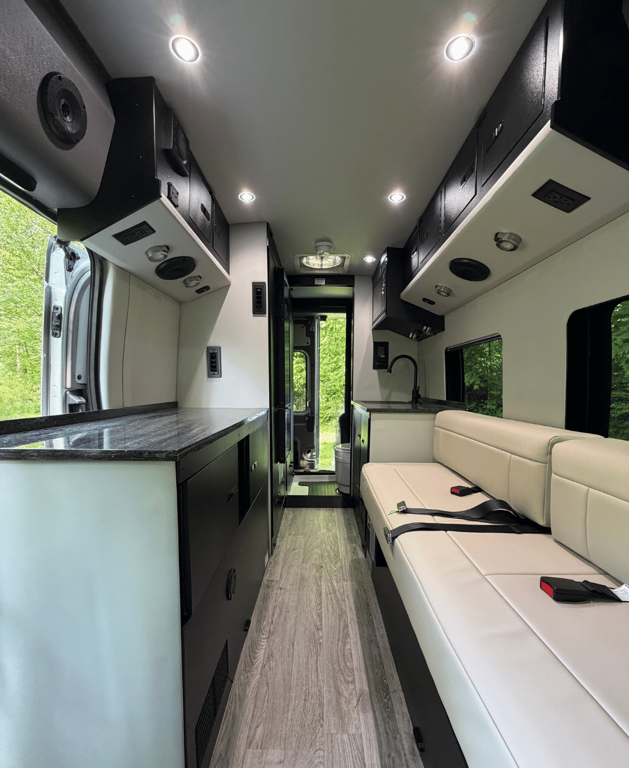 Dolphin S Reef Edition Interior