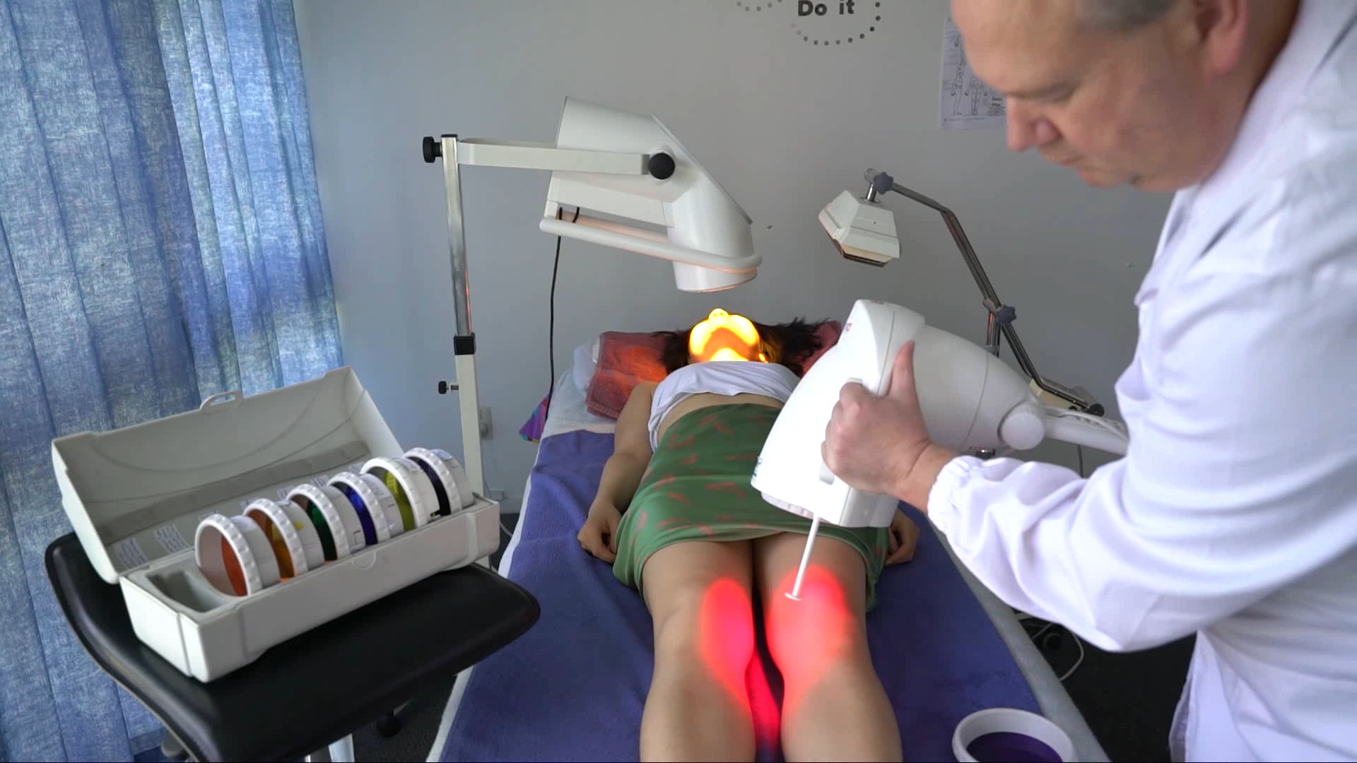 Bio-thermic photon lamp therapy treatment in clinic