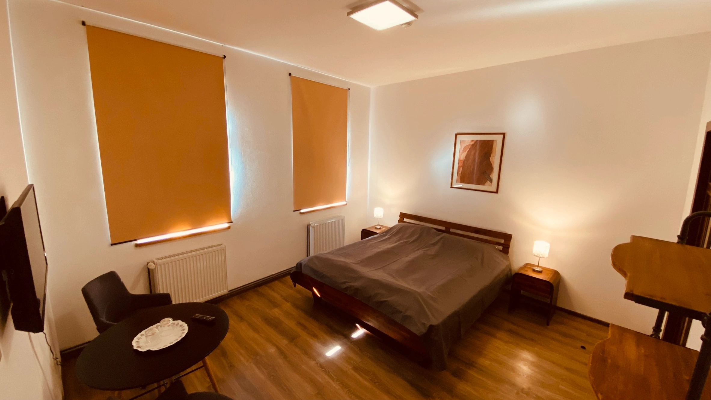 Guest room E-13