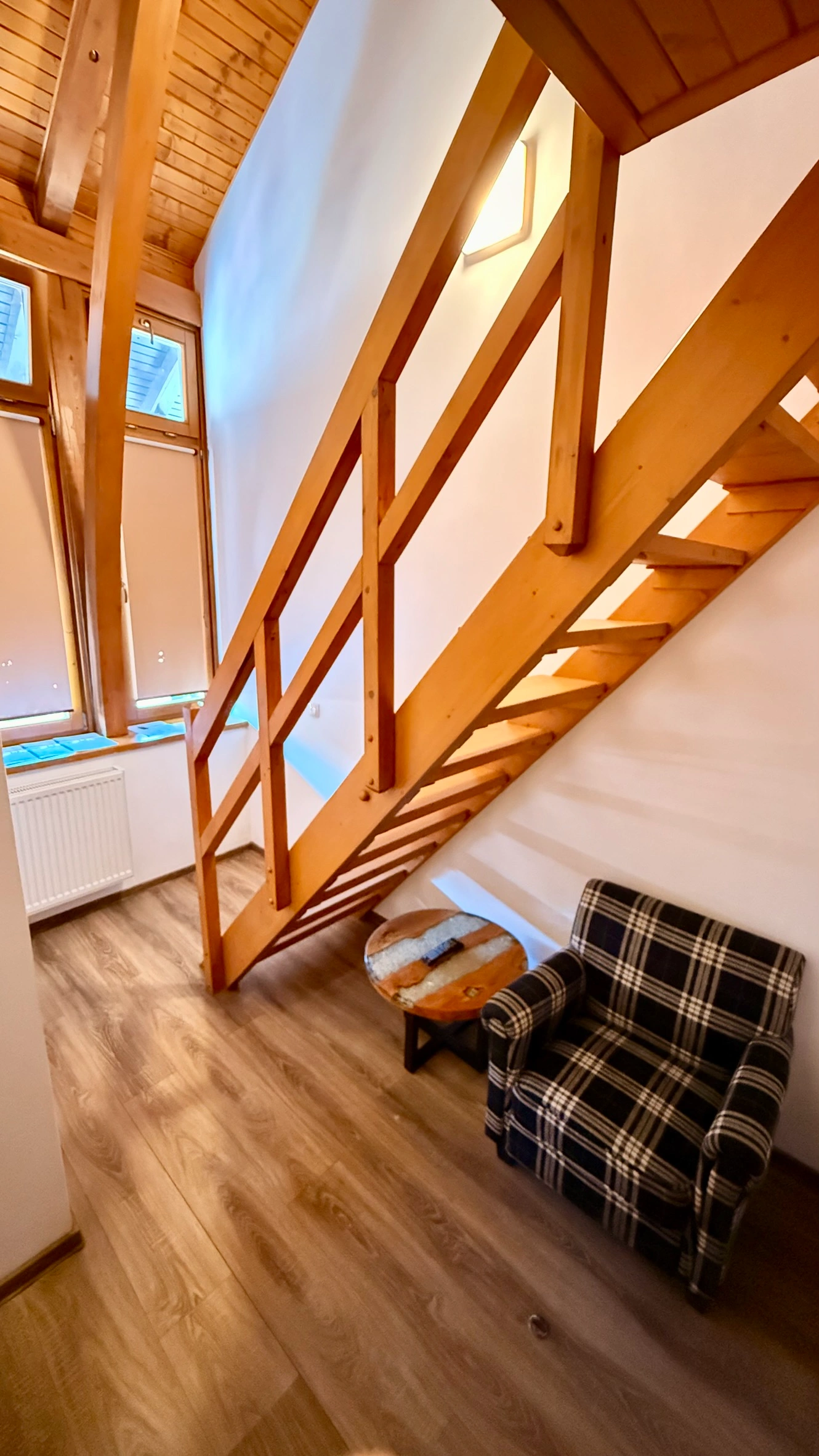 Guest room E-21