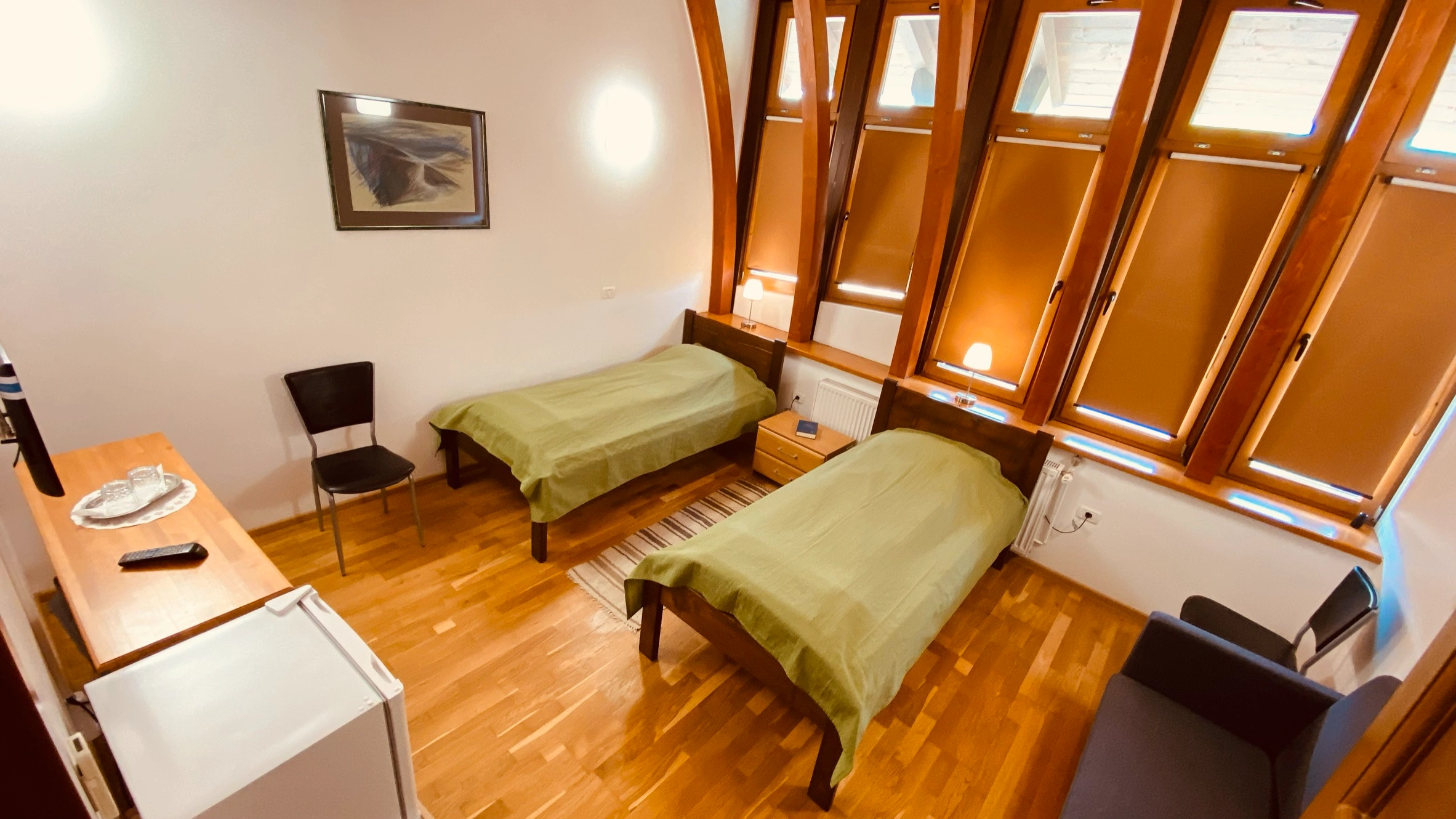 Guest room F-22