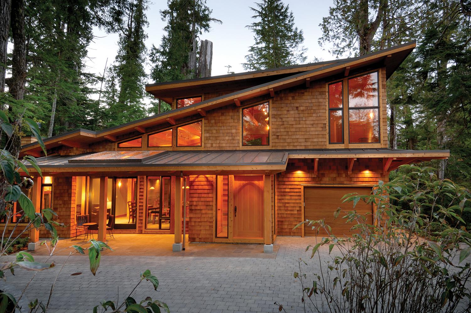 Custom home builder in Kelowna BC — Okanagan — East Peak Contracting