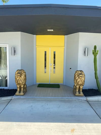 residential exterior in apple valley