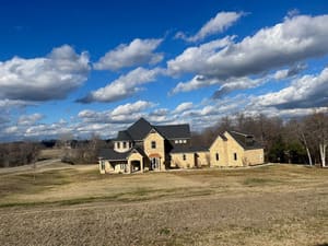 {{ custom_values.service_3 }} in {{custom_values.area_1})