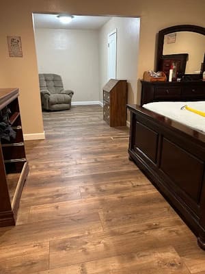 {{ custom_values.service_2 }} in {{custom_values.area_4})