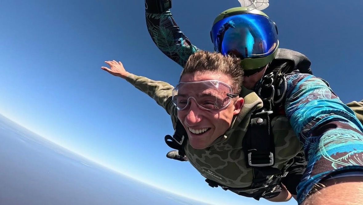 Tanner Tomassi — Adventure