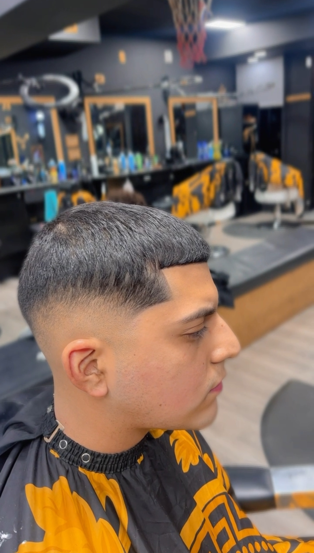 Crisp Razor Edge & Beard Detailing