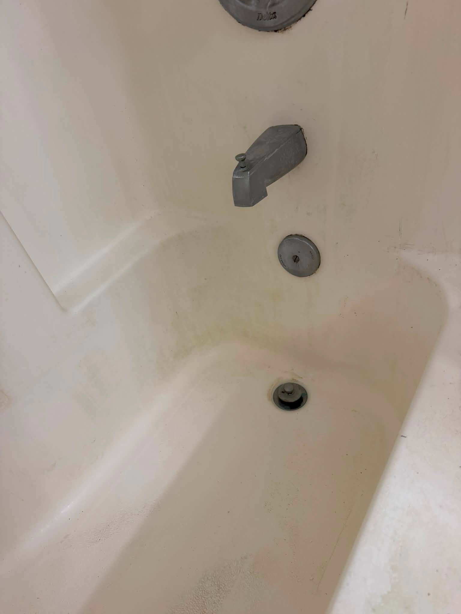 Sparkling clean bathtub
