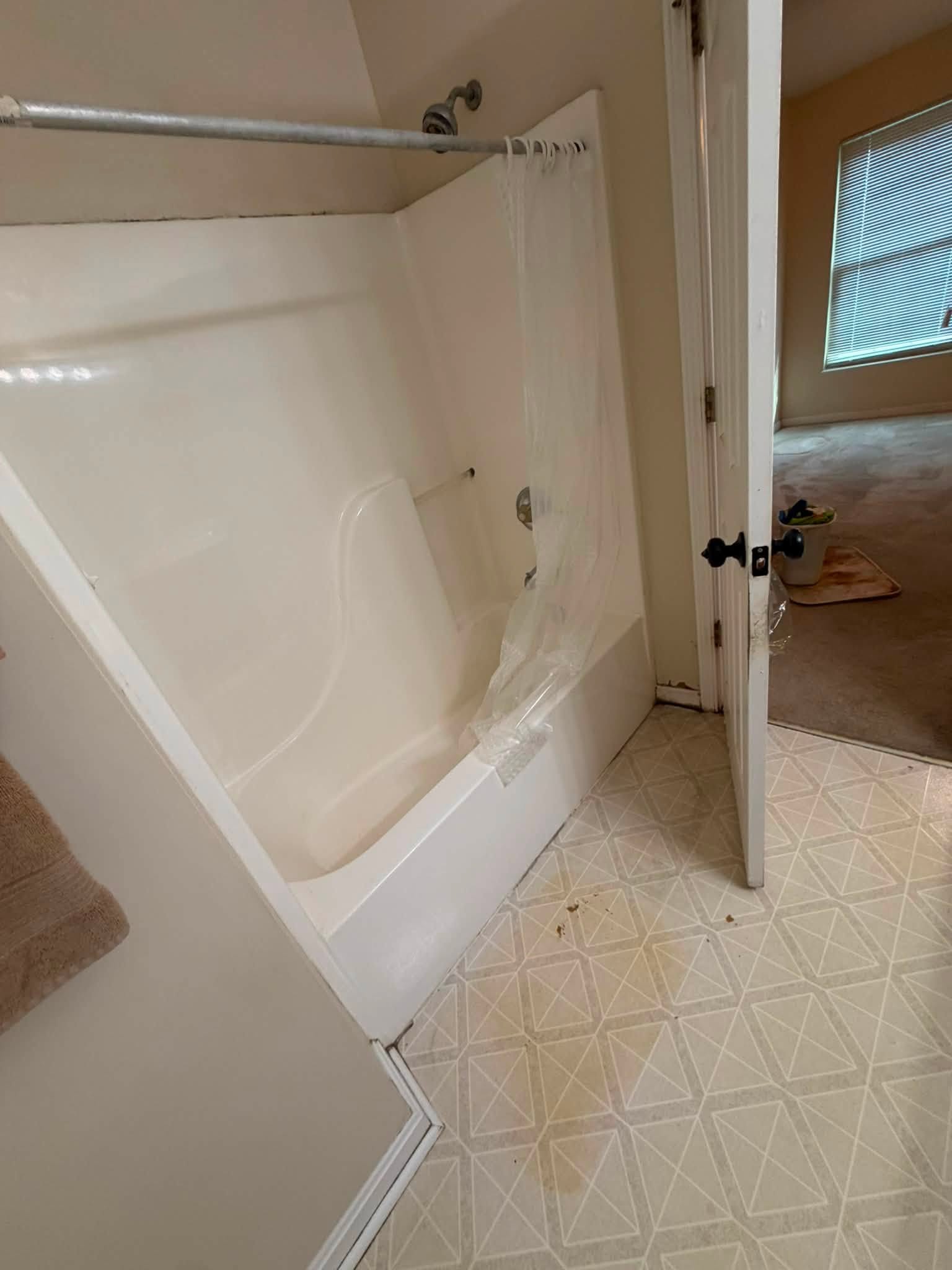 Bathroom and floor after cleaning