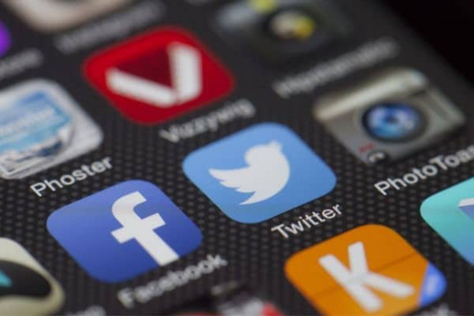 Twitter: From Bird to X - An Evolution of Social Media