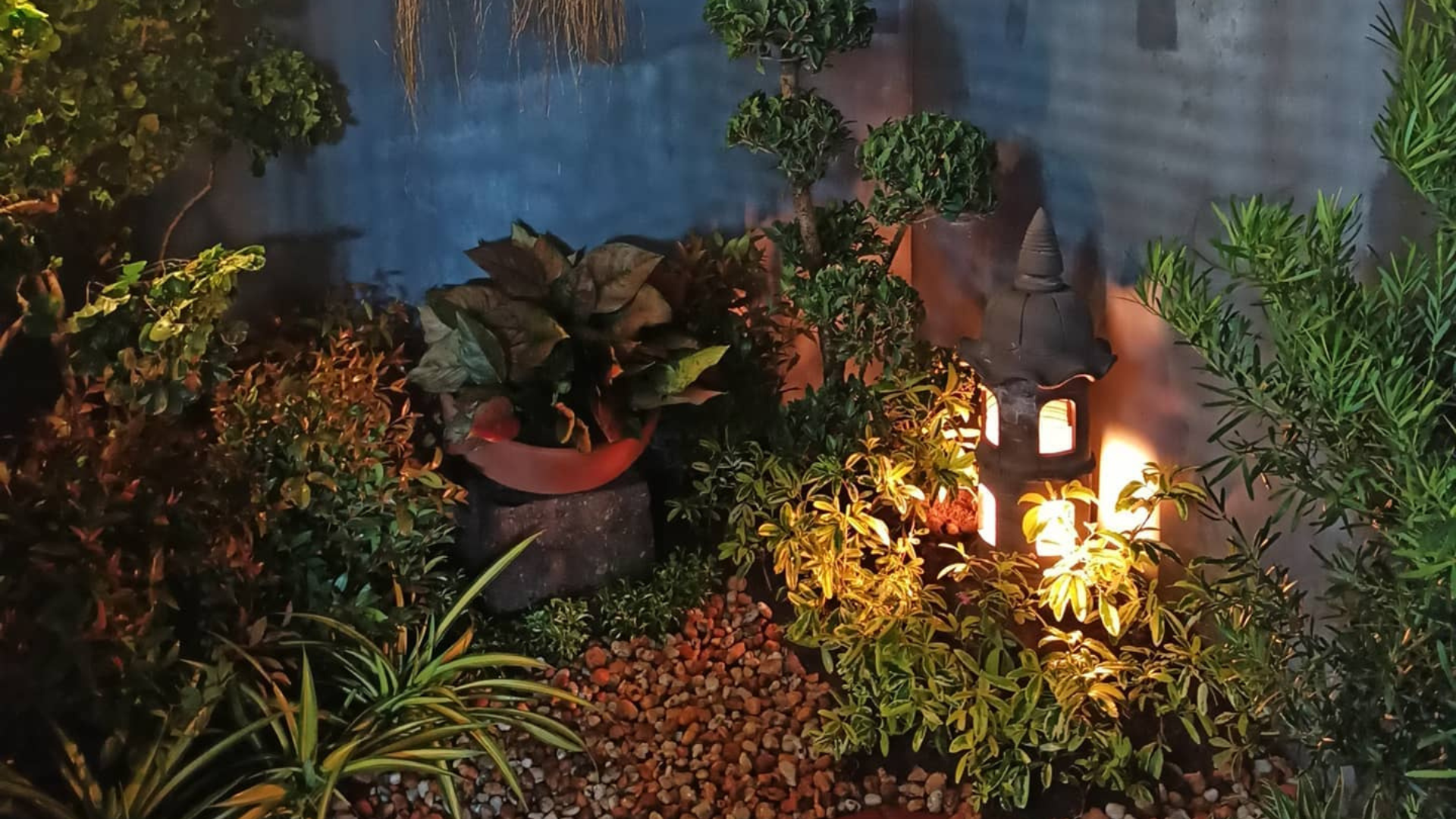 Quezon City Garden Lights Installation