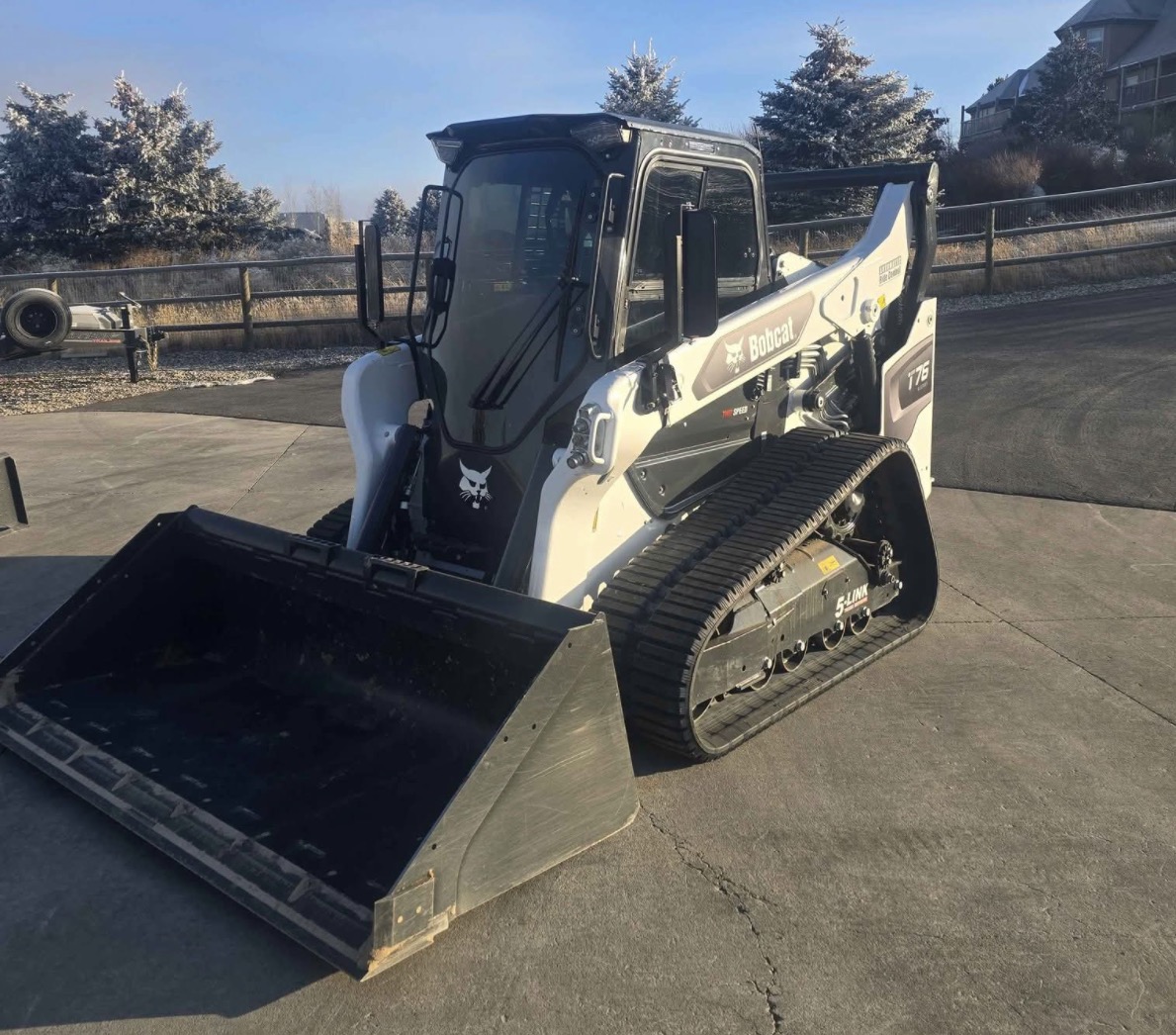 Bobcat T76