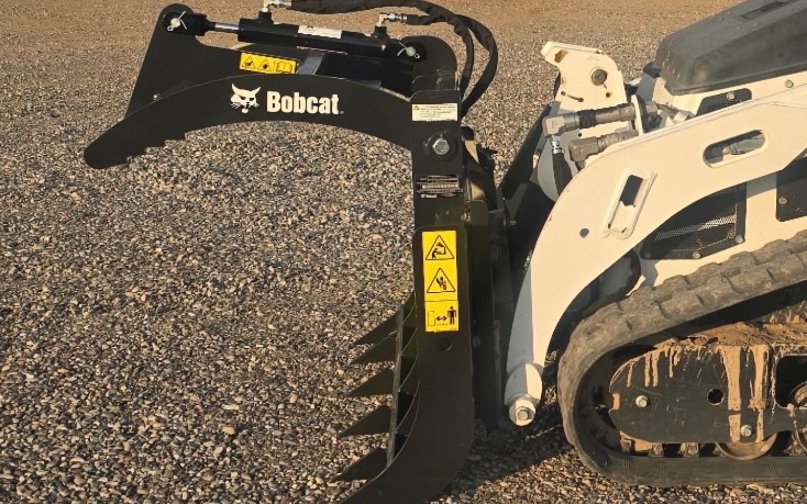 Bobcat Mini Skid Grapple