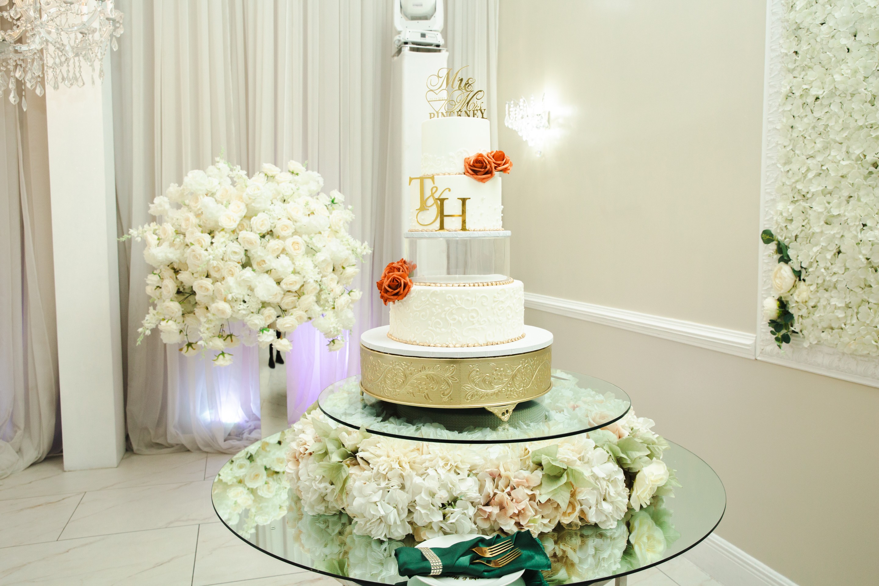 Wedding couple at Lake Mary Events Center