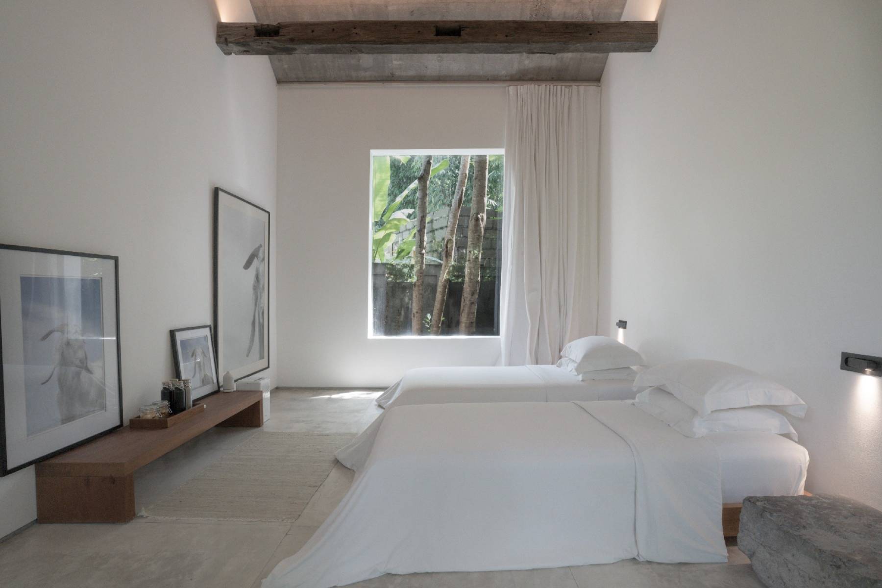 Shared Suite twin room