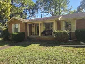 {{ custom_values.service_1 }} in {{custom_values.area_1})