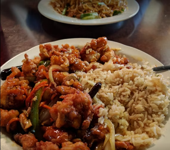 Crispy chicken and fried rice