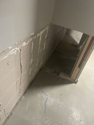 {{ custom_values.service_1 }} in {{custom_values.area_3})