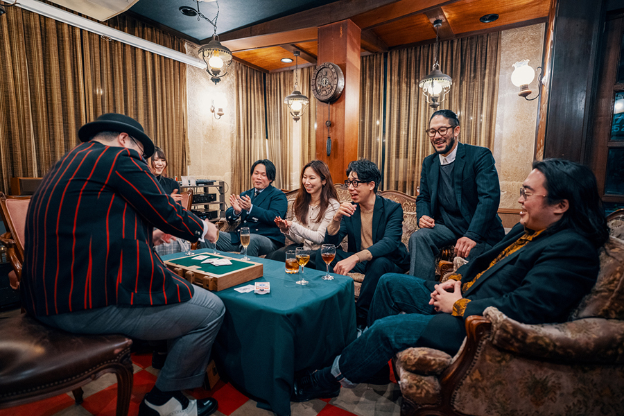 Magicians at club table