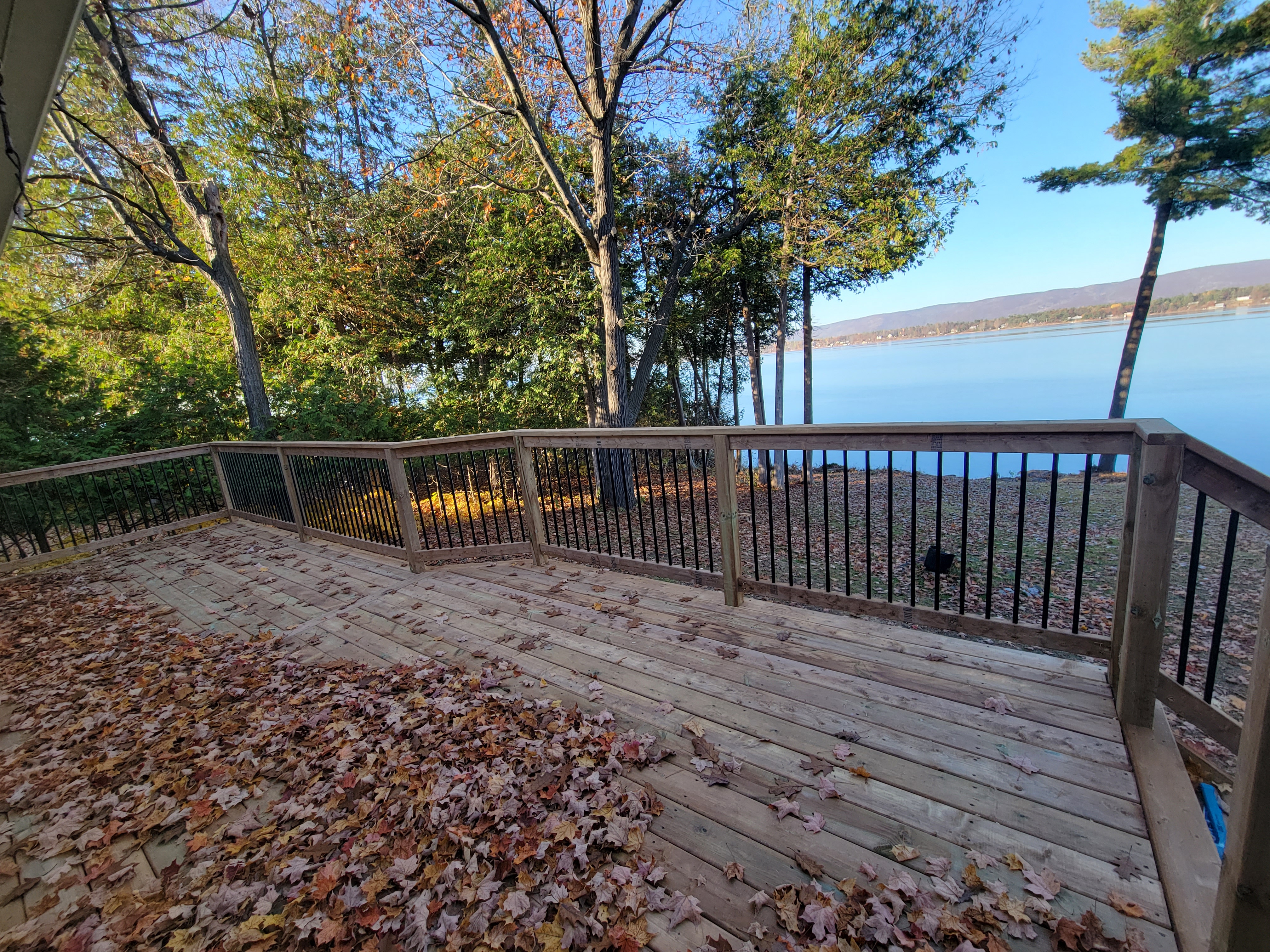 Custom deck construction in Eastern Ontario