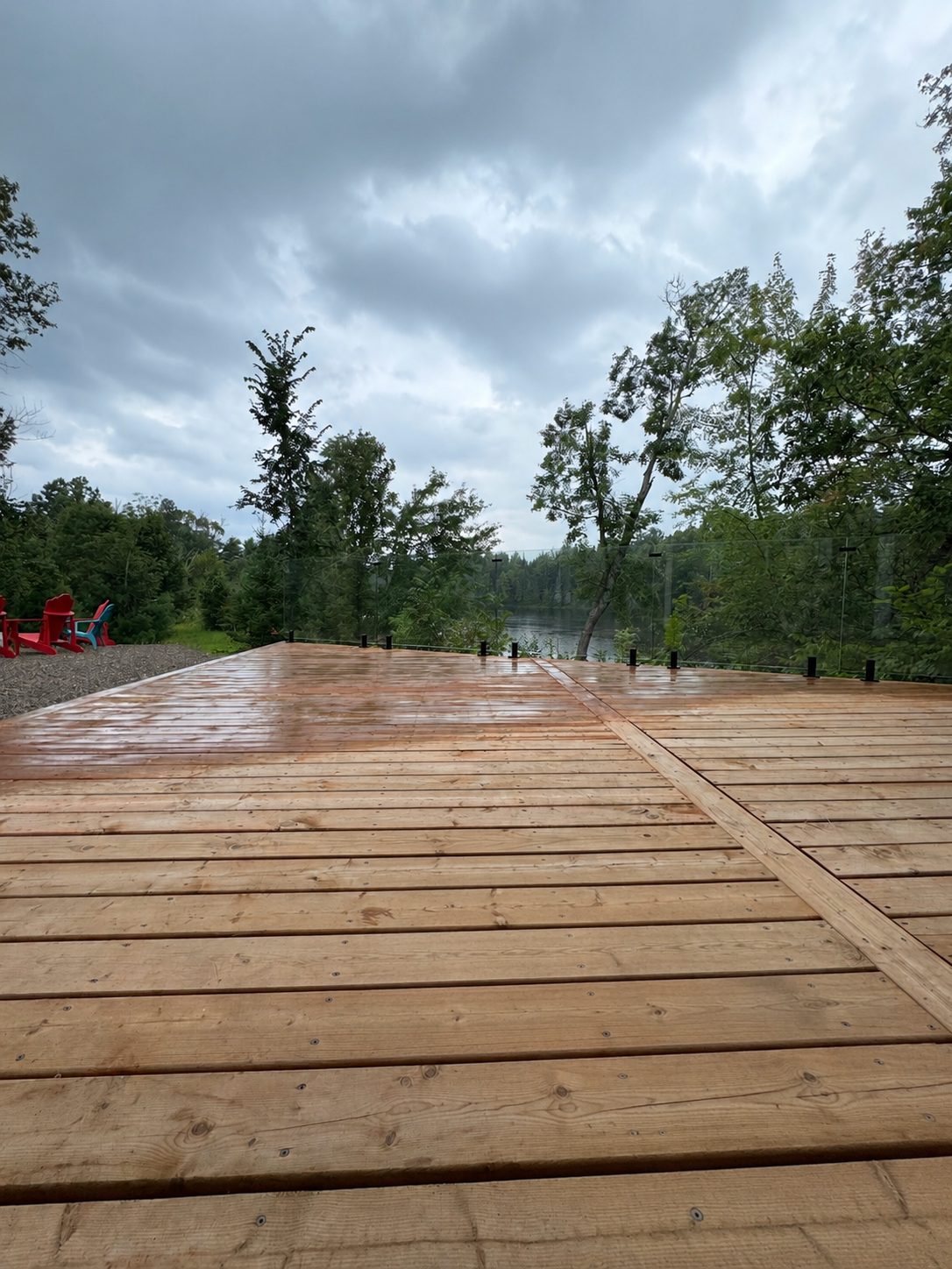 Custom deck construction in Rockland by Macam Living