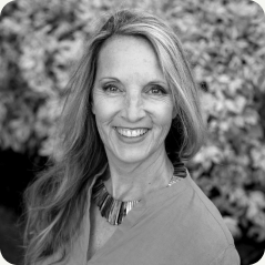 Laura Jacobs