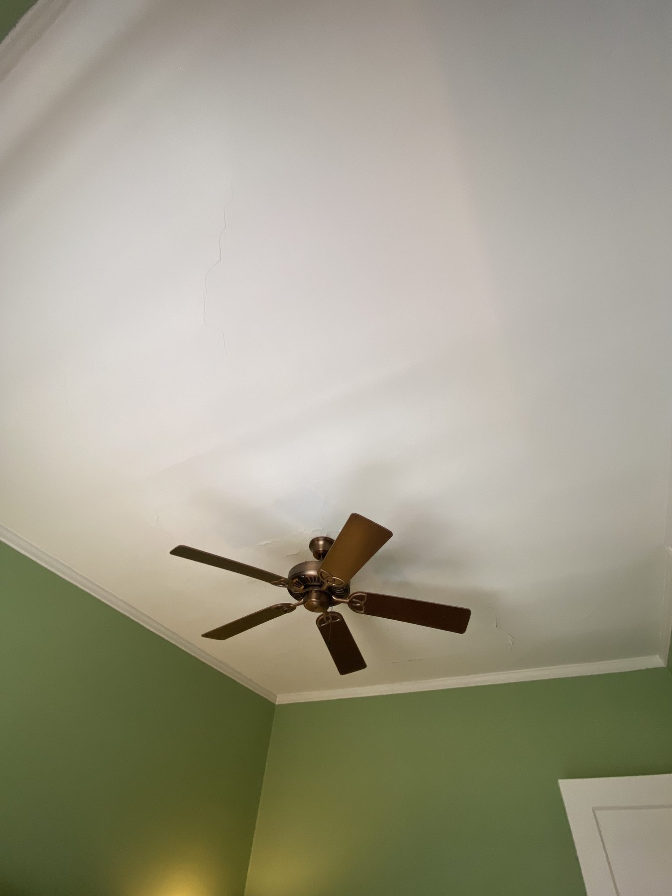 Room before accent wall