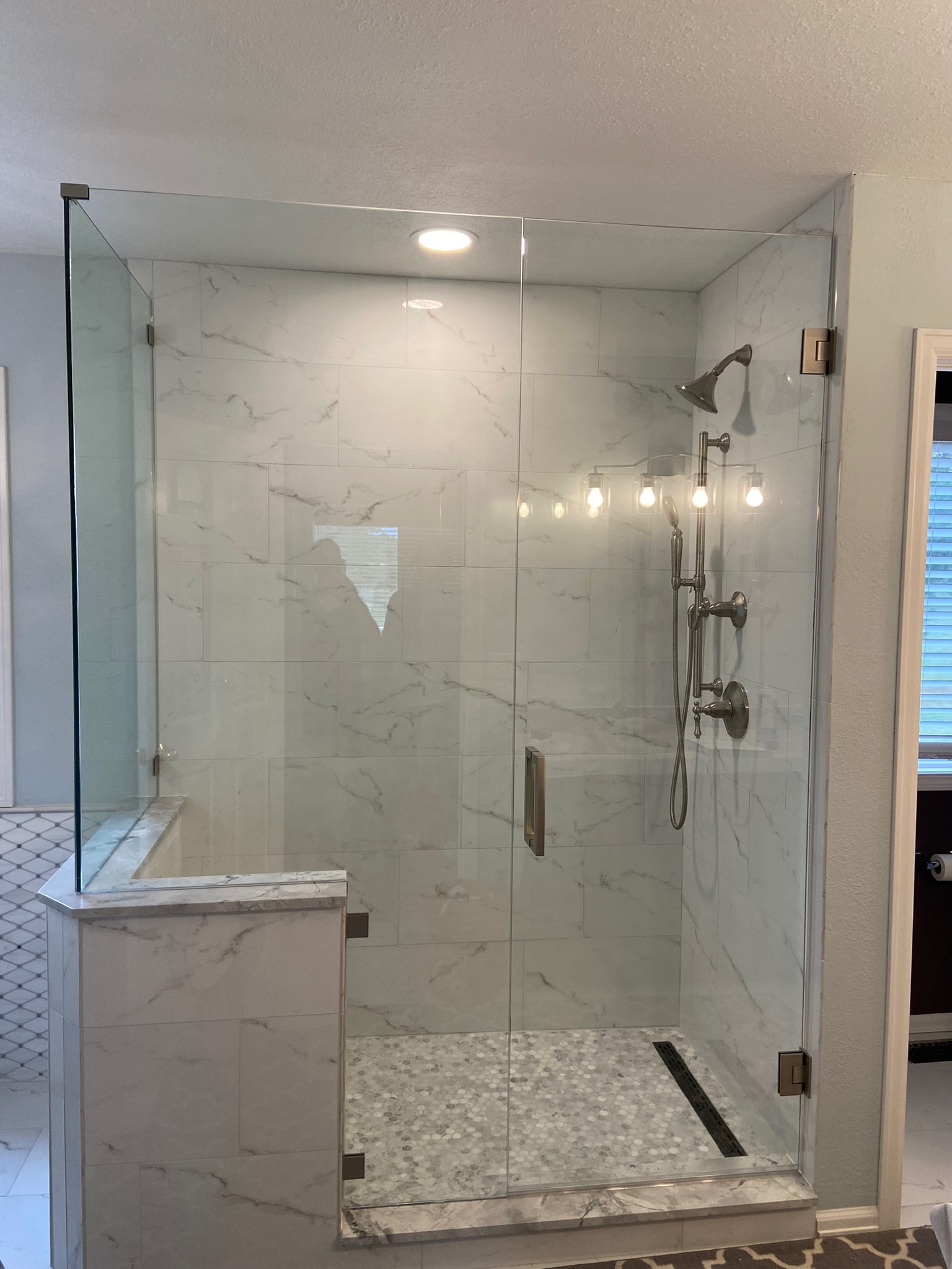 Daniels Glass LLC - Business Photo