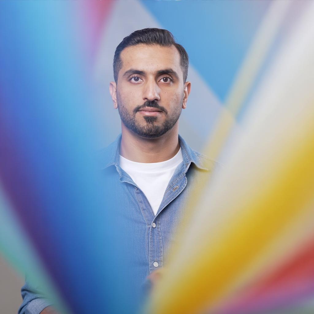 علي لواتي يشرح كيف يعمل النظام