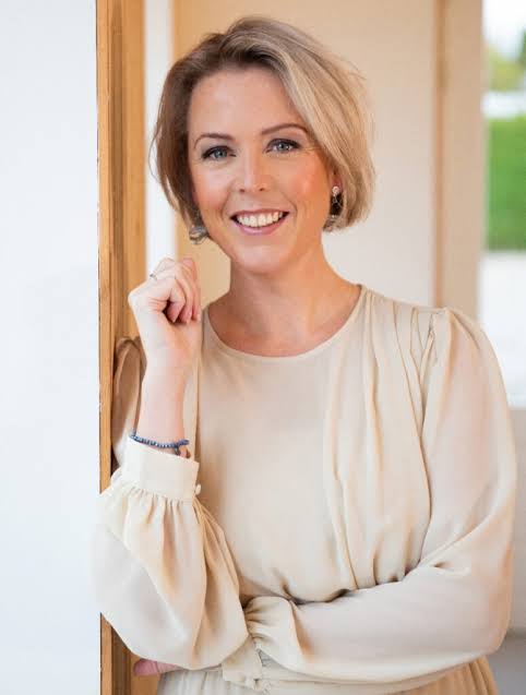 Esther Kaastra