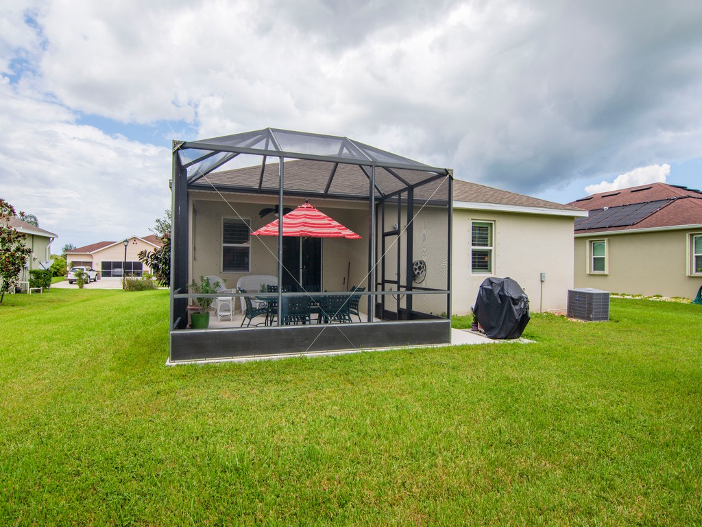 Screen room outdoor enclosure Ft Lauderdale