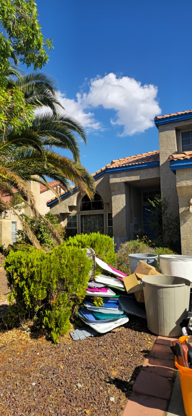 Vacant California home with overgrown landscaping purchased by Astra Home Buyer