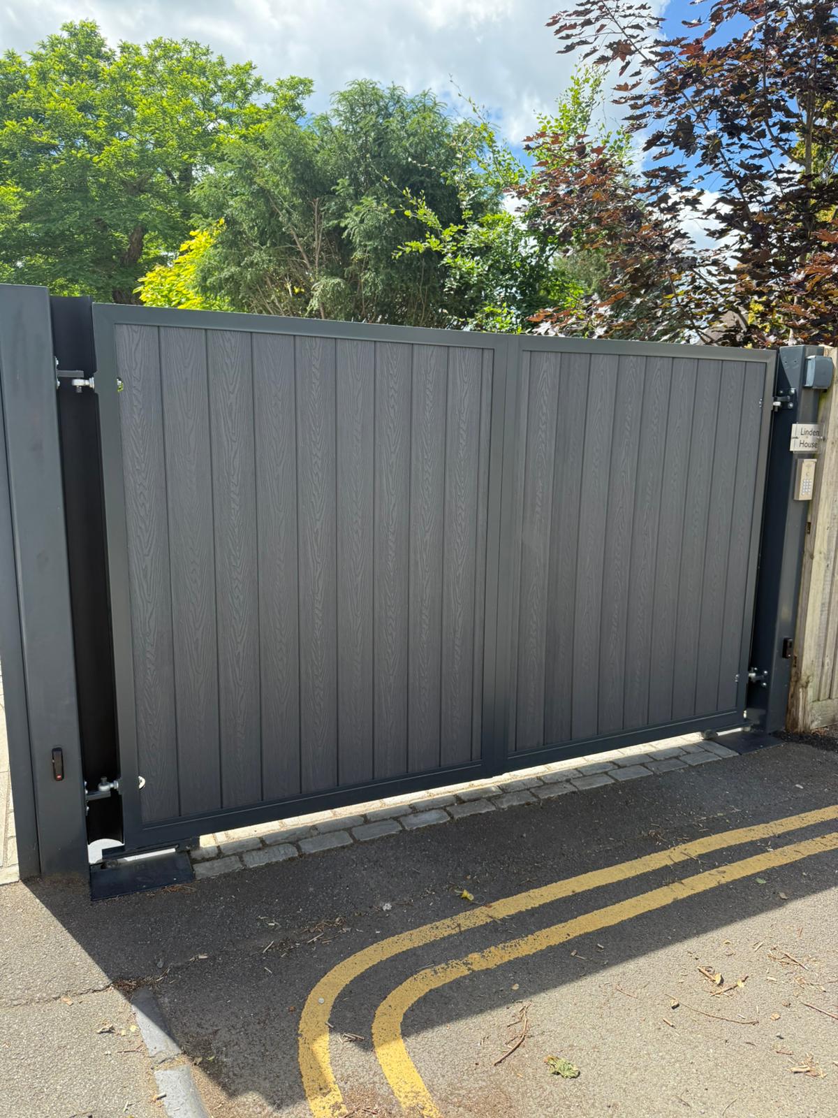 Security Gate Leatherhead Surrey Security Gate Leatherhead Surrey