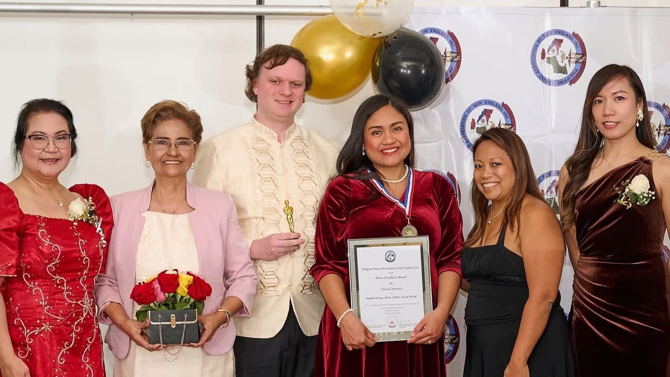 PNA New England nurses in discussion