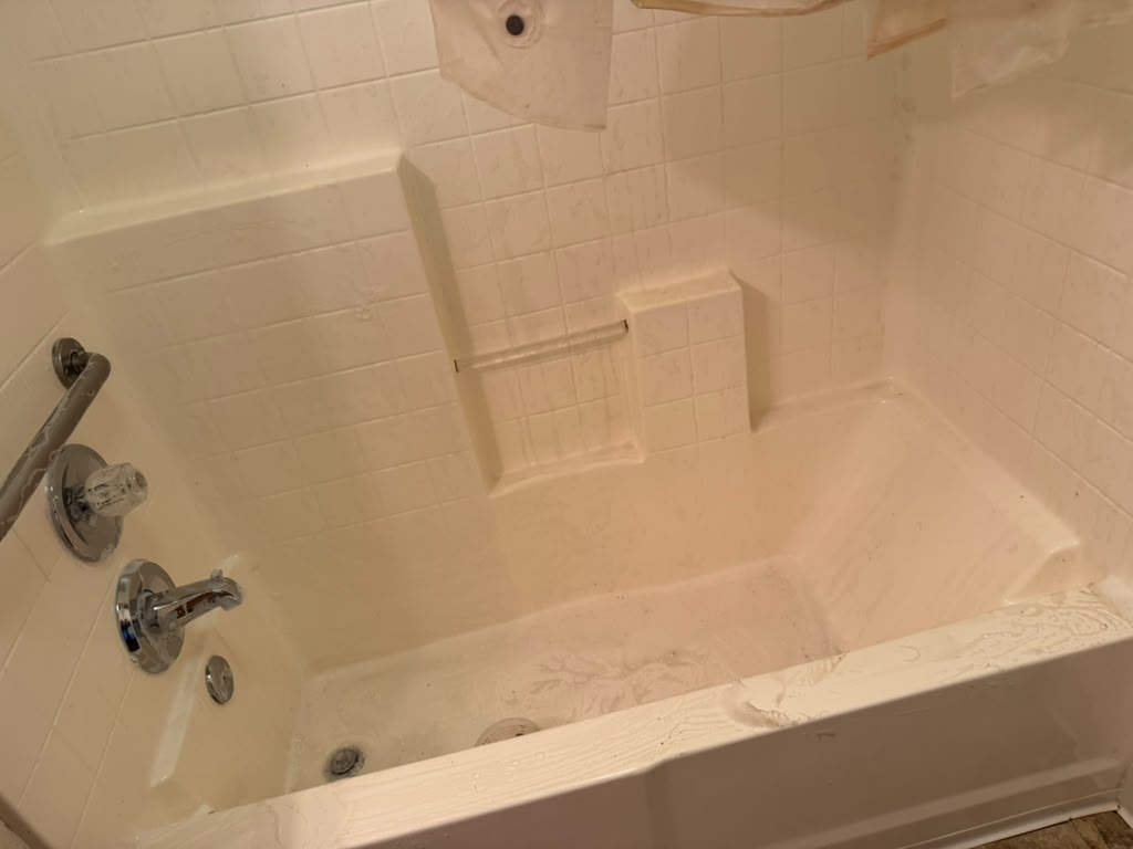 Bathtub before cleaning