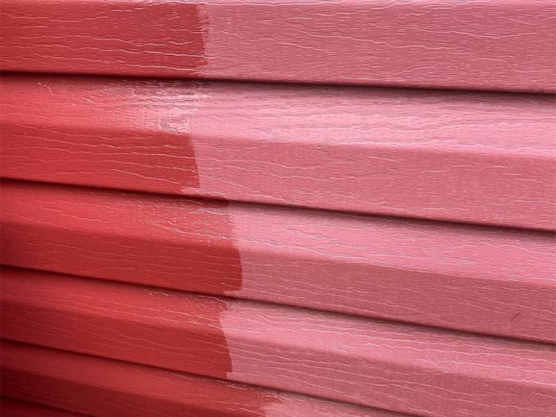 Vinyl siding before and after Renueit treatment