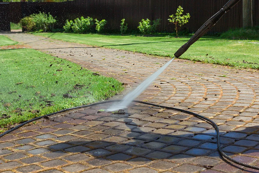 Skyview Remodeling exterior cleaning project in Oregon