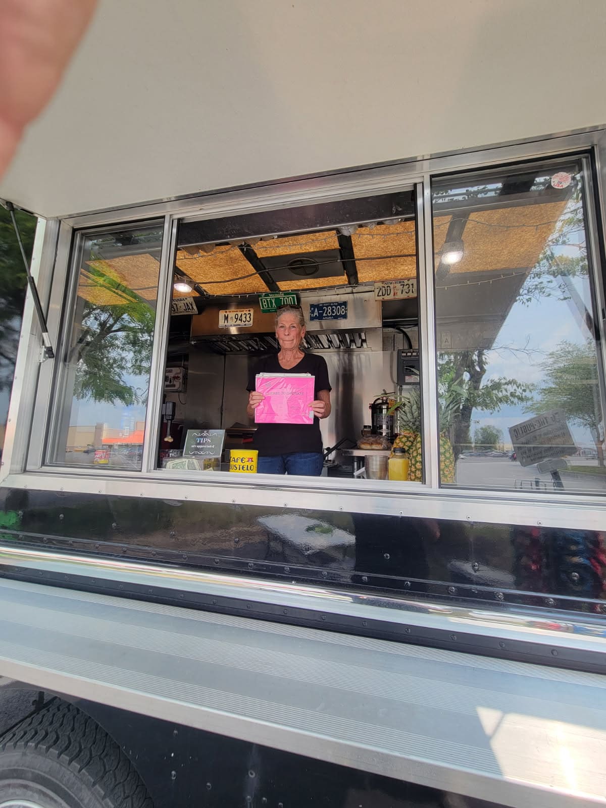 West End Lunchbox in action