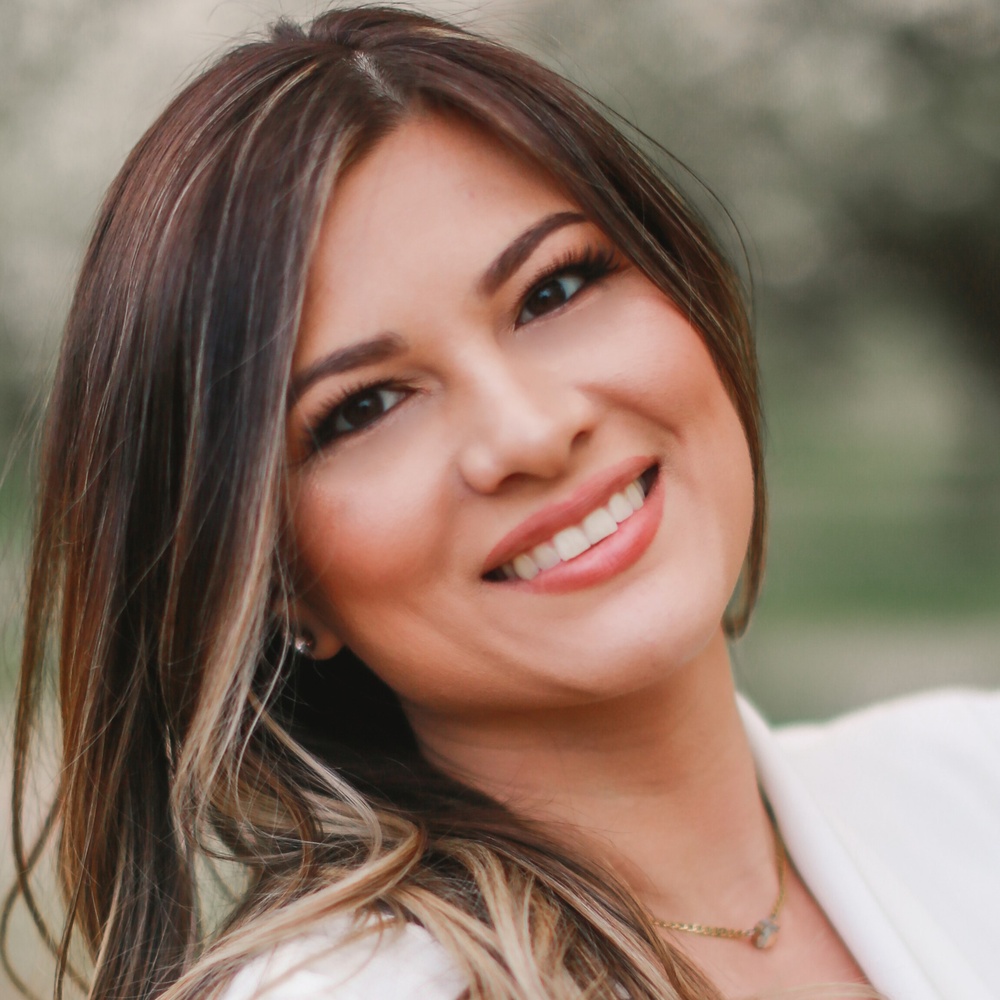 Amanda Galindo, Loan Officer