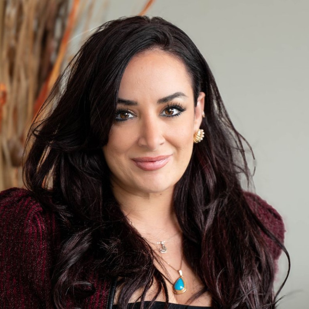 Muna Nafi Lopez, Loan Officer