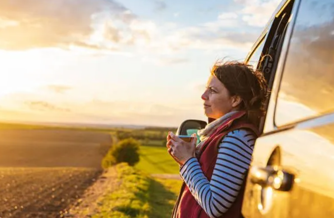 SHERO WOMAN REFLECTING ON A NEW PATH WITH SHERO METHOD COACHING 