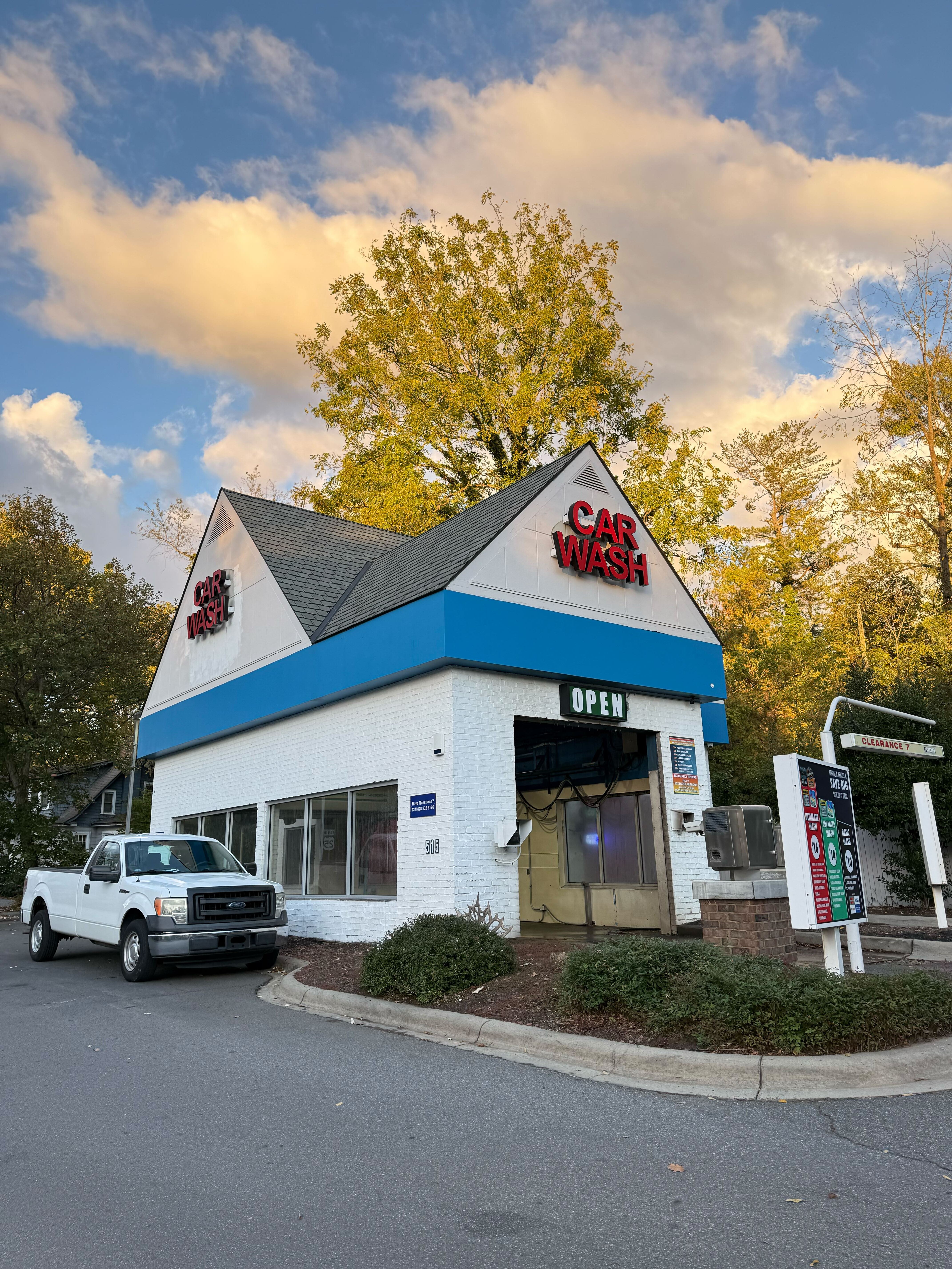 Car Wash Wizards Merrimon Avenue exterior